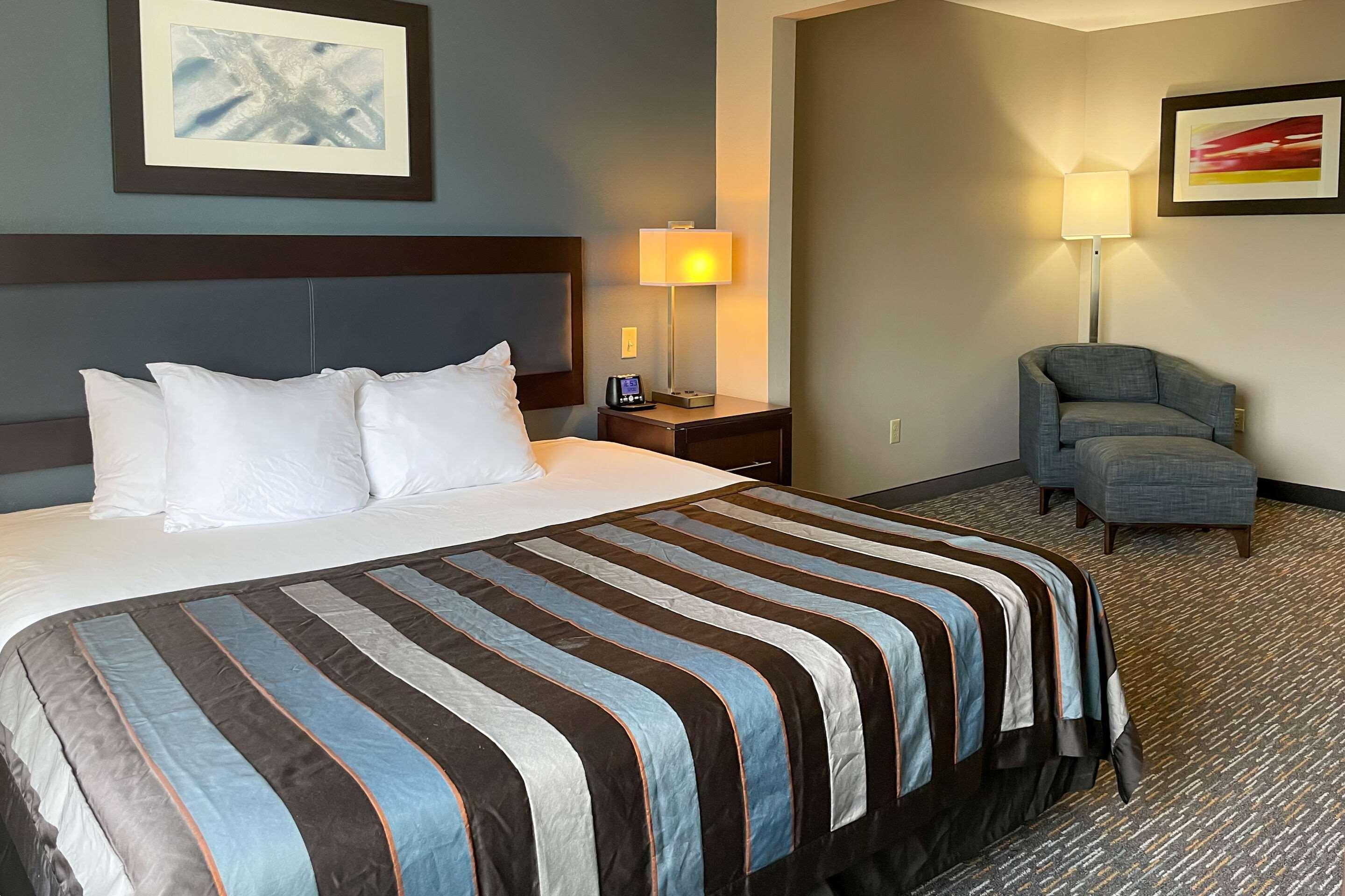 Comfort Inn & Suites Grand Blanc-Flint エクステリア 写真