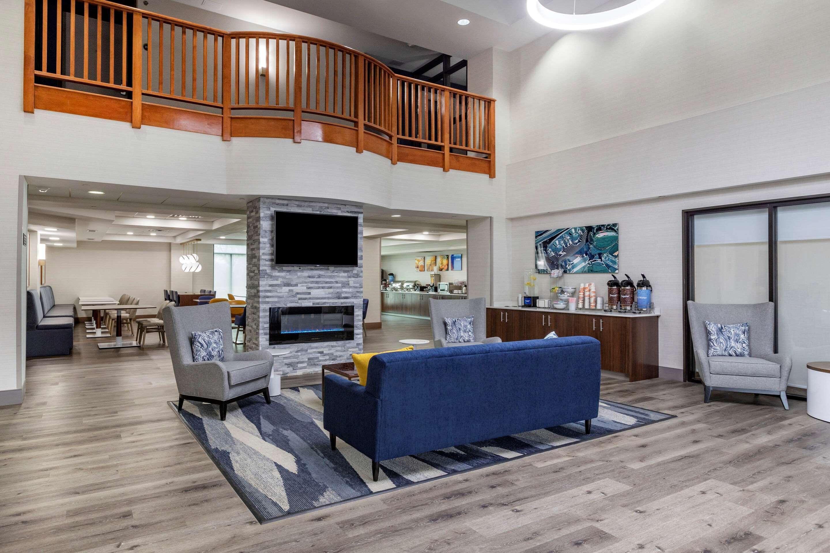 Comfort Inn & Suites Grand Blanc-Flint エクステリア 写真