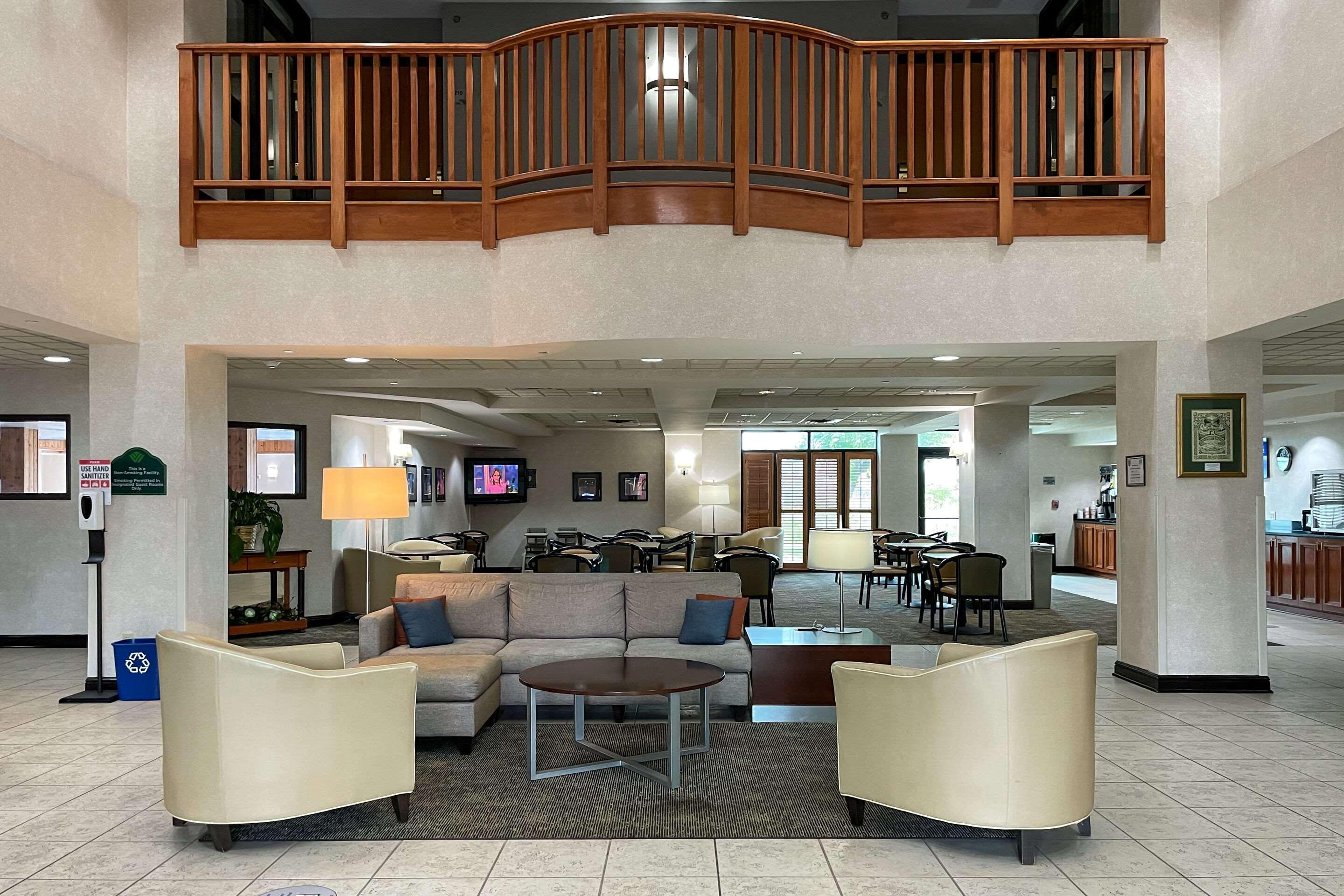 Comfort Inn & Suites Grand Blanc-Flint エクステリア 写真