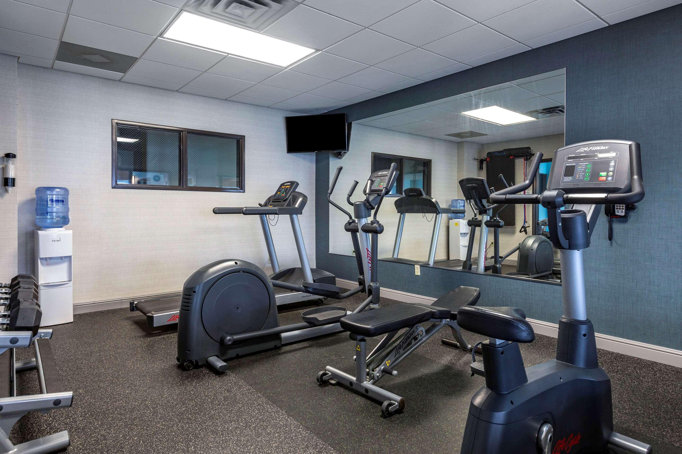 Comfort Inn & Suites Grand Blanc-Flint エクステリア 写真