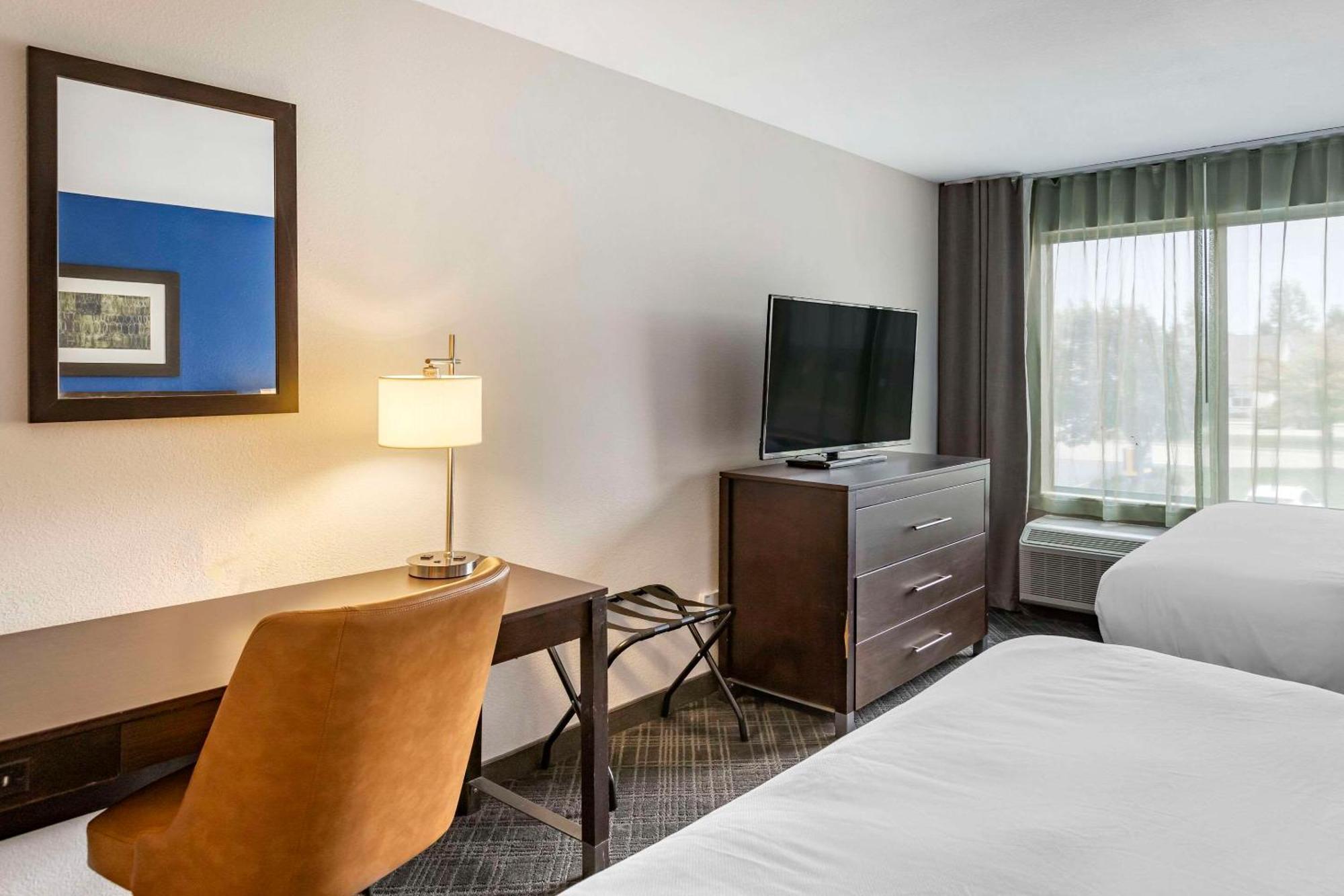 Comfort Inn & Suites Grand Blanc-Flint エクステリア 写真